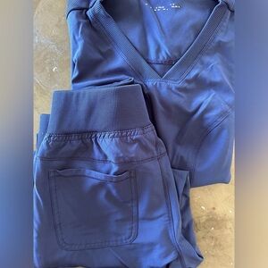 Like new, Navy , Cherokee infinity/jogger set size XS